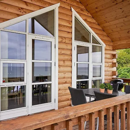 6 Person Holiday In *
