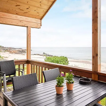6 Person Holiday In *